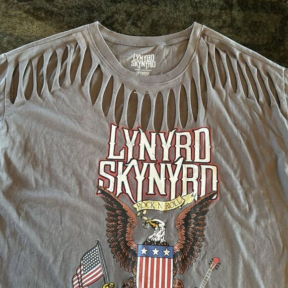 Torrid Lynyrd Skynyrd distressed top T-shirt - Picture 8 of 9